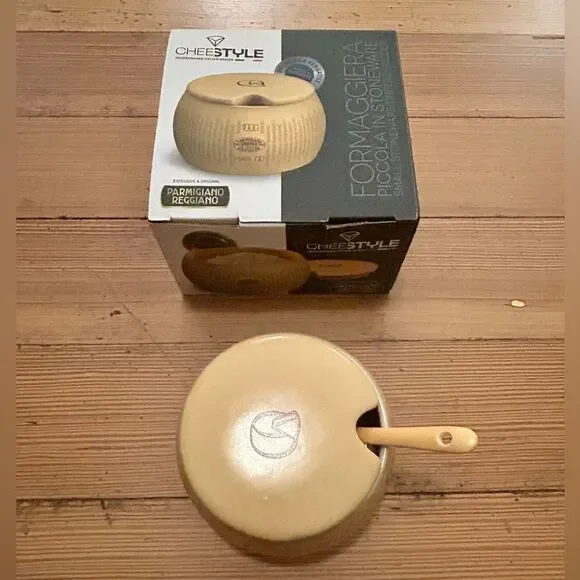Emilia Food Love ceramic cheese box and ceramic cheese spoon. NWT, NIB. - Picture 6 of 14